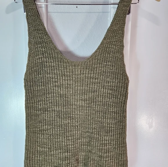 Madewell Knit Tank Olive Green - Picture 5 of 6